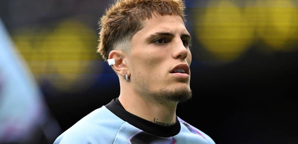 Alejandro Garnacho Busca Salida Tras Dificultades en Aston Villa