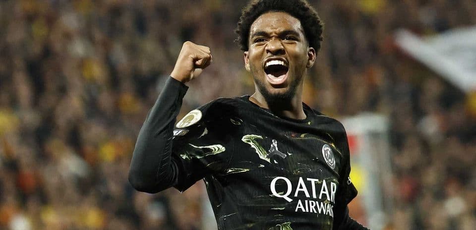 Liverpool muestra interés en el joven talento de PSG Ibrahim Mbaye por 50 millones de euros mientras las negociaciones por Bradley Barcola se estancan