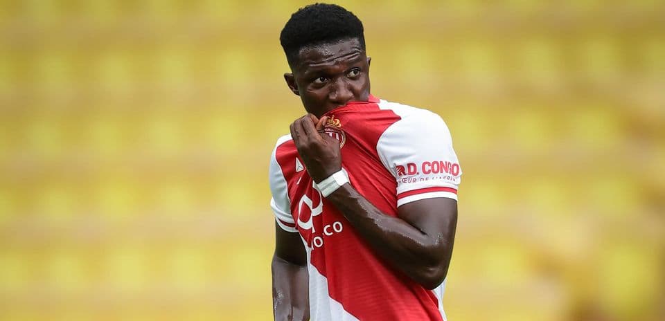 Chelsea enfadado tras cancelación inesperada del fichaje de Lamine Camara por Mónaco en el último día de mercado