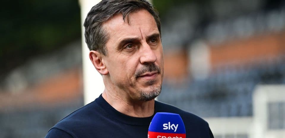 Gary Neville elogia al Manchester City de Enzo Maresca tras vencer 3-0 al Liverpool en Anfield pese a cargos de la Premier League