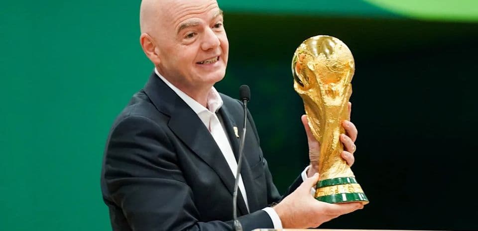 Presidente de la FIFA contempla ampliar la Copa Mundial a 64 equipos