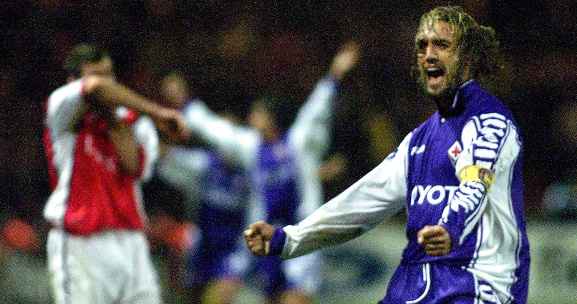 Batistuta regresa con dos goles en la celebración centenaria de Fiorentina