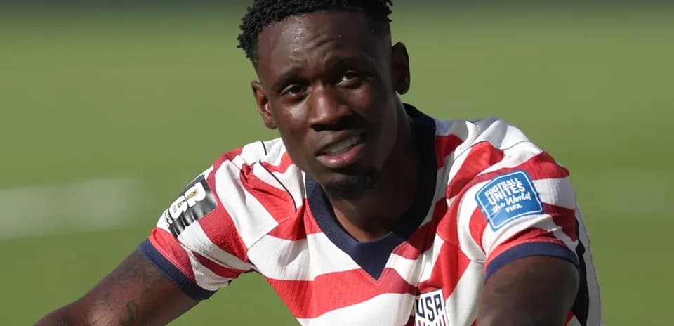 La expulsión de Folarin Balogun en el partido entre USMNT y Bosnia y Herzegovina en el Mundial 2026