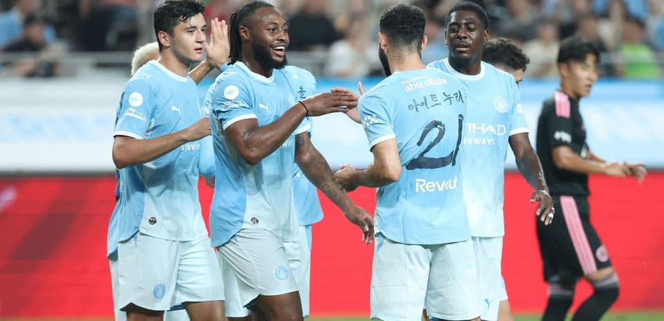 Manchester United sorprende con intento de fichaje de Rayan Ait-Nouri desde Manchester City
