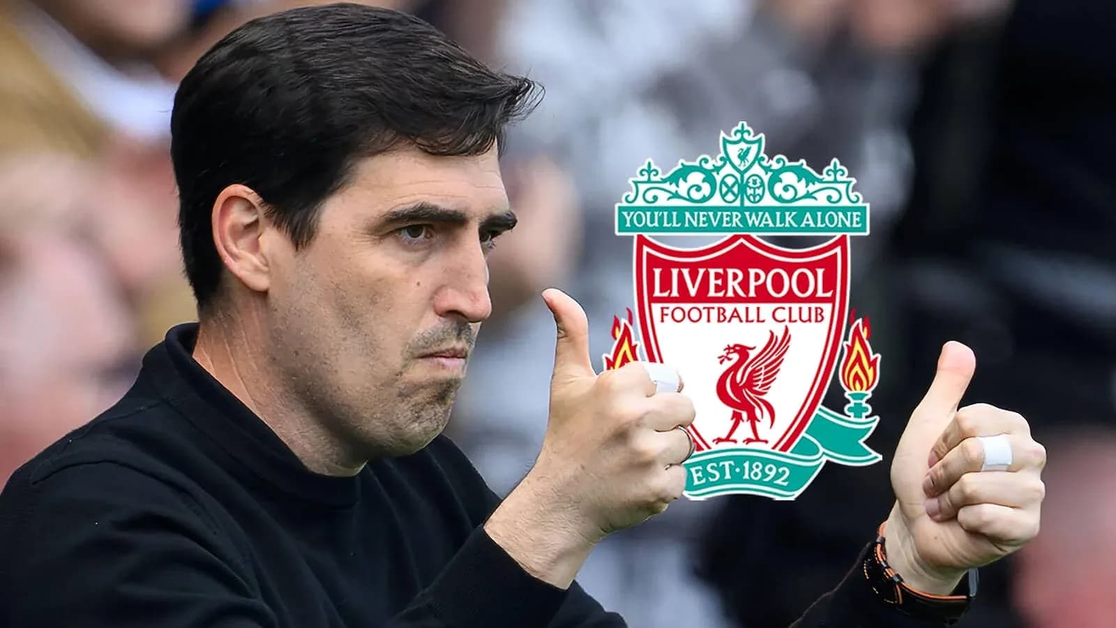Entrenador de Liverpool haciendo un gesto de aprobación Entrenador de Liverpool haciendo un gesto de aprobación