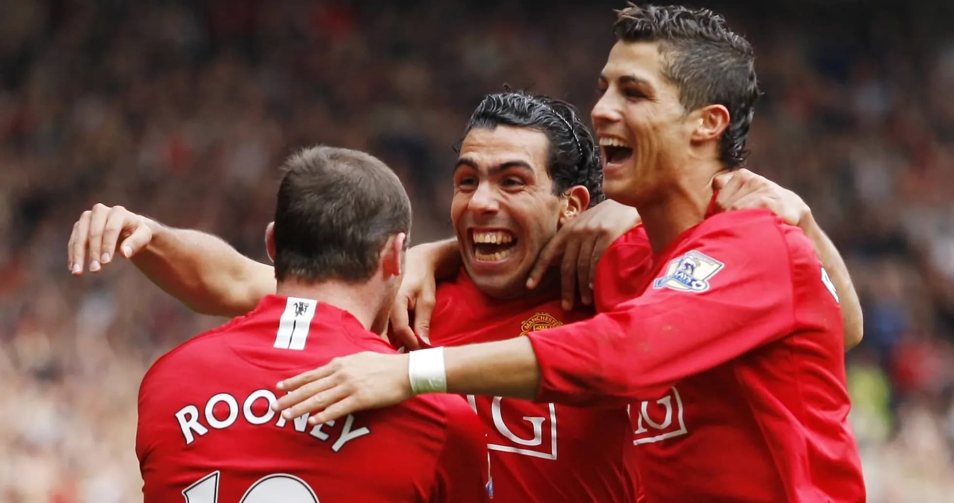 Jugadores de Manchester United celebrando un gol Jugadores de Manchester United celebrando un gol