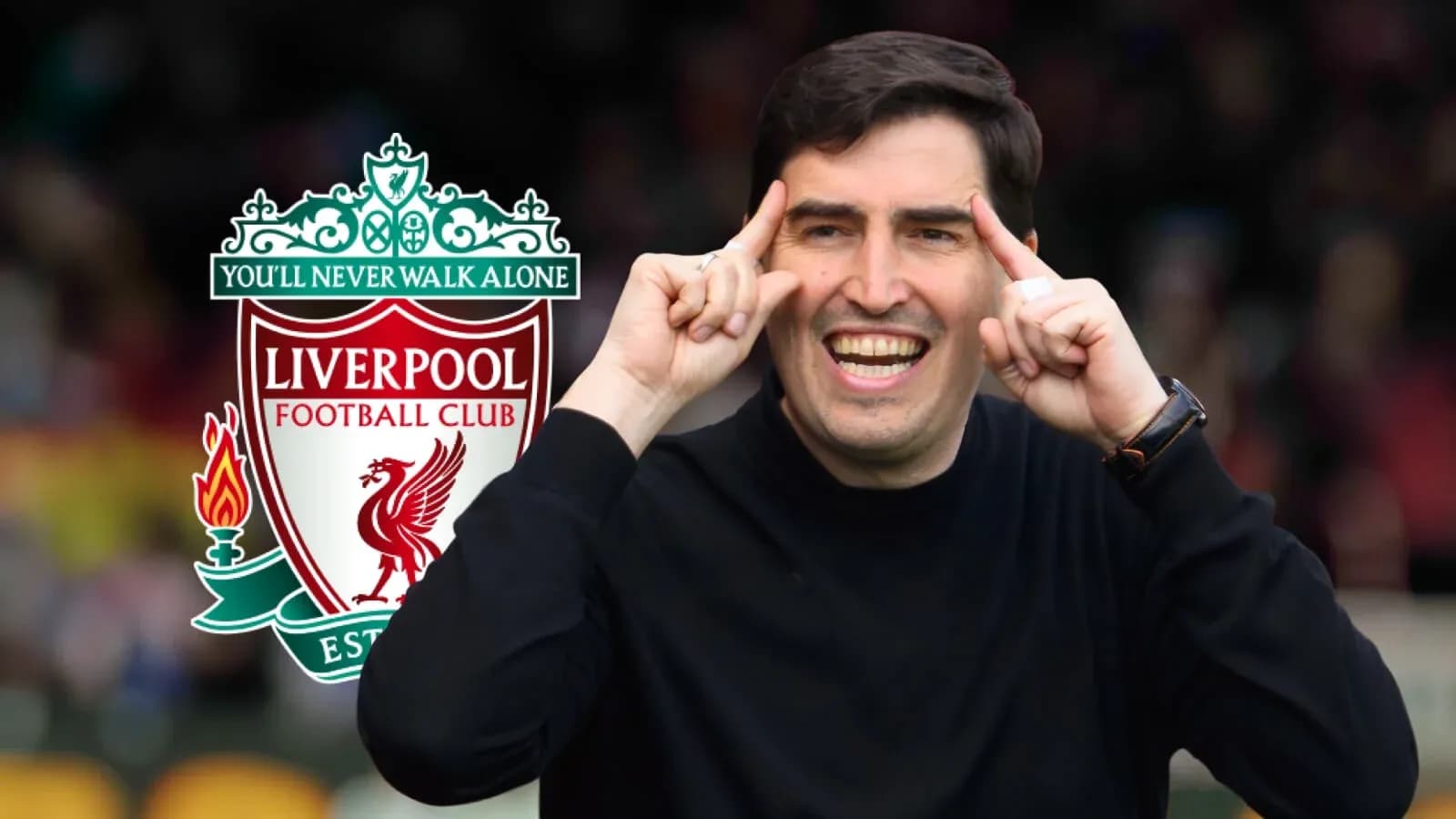 Entrenador celebrando con logo de Liverpool detrás Entrenador celebrando con logo de Liverpool detrás