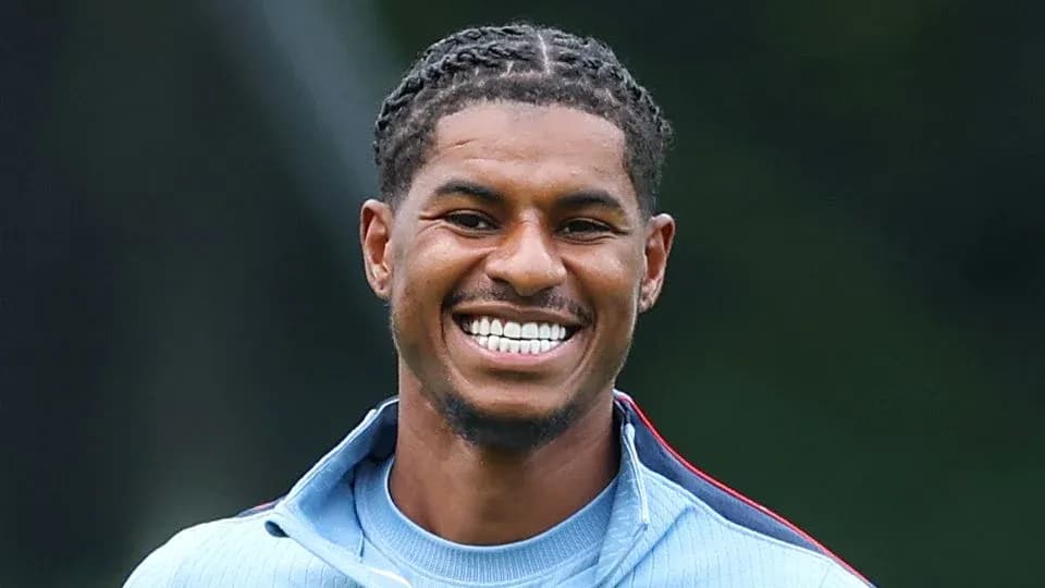 Jugador sonriendo durante la sesión de entrenamiento Jugador sonriendo durante la sesión de entrenamiento