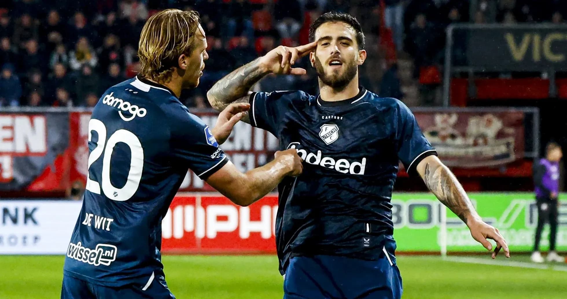Jugadores de FC Utrecht celebrando un gol Jugadores de FC Utrecht celebrando un gol