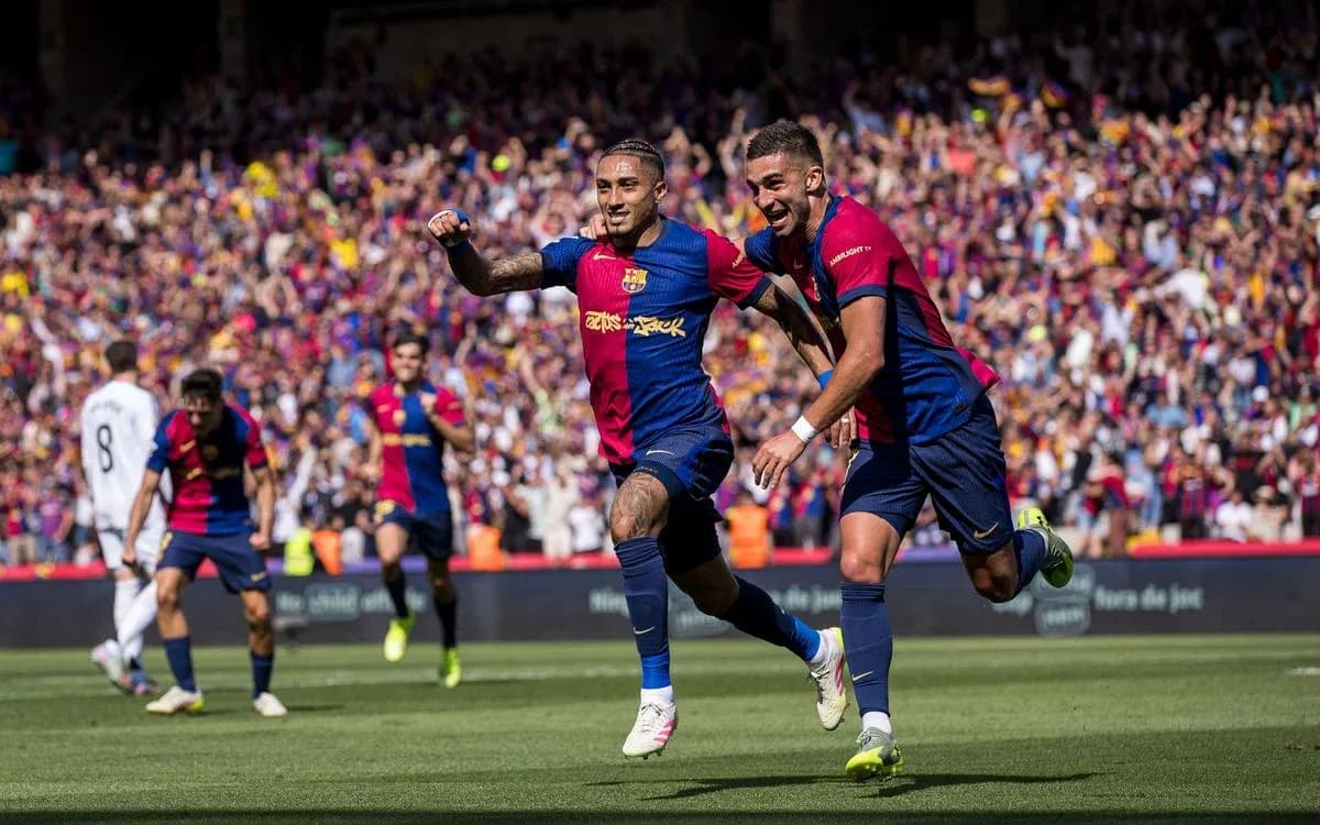 Jugadores del Barcelona celebrando un gol Jugadores del Barcelona celebrando un gol