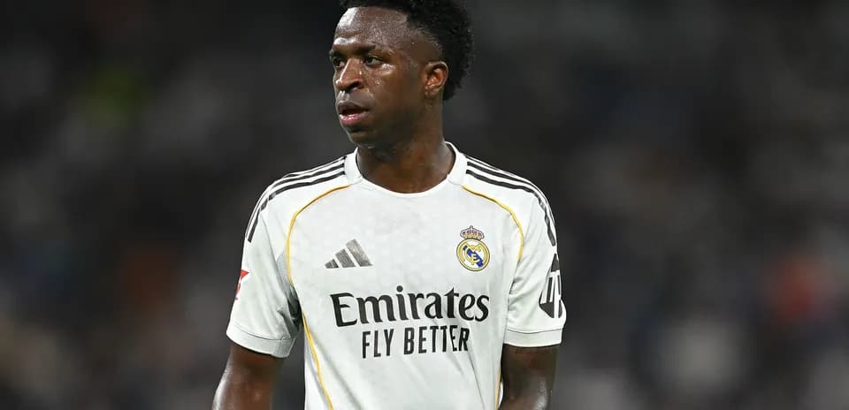 Jugador de Real Madrid en acción durante partido Jugador de Real Madrid en acción durante partido