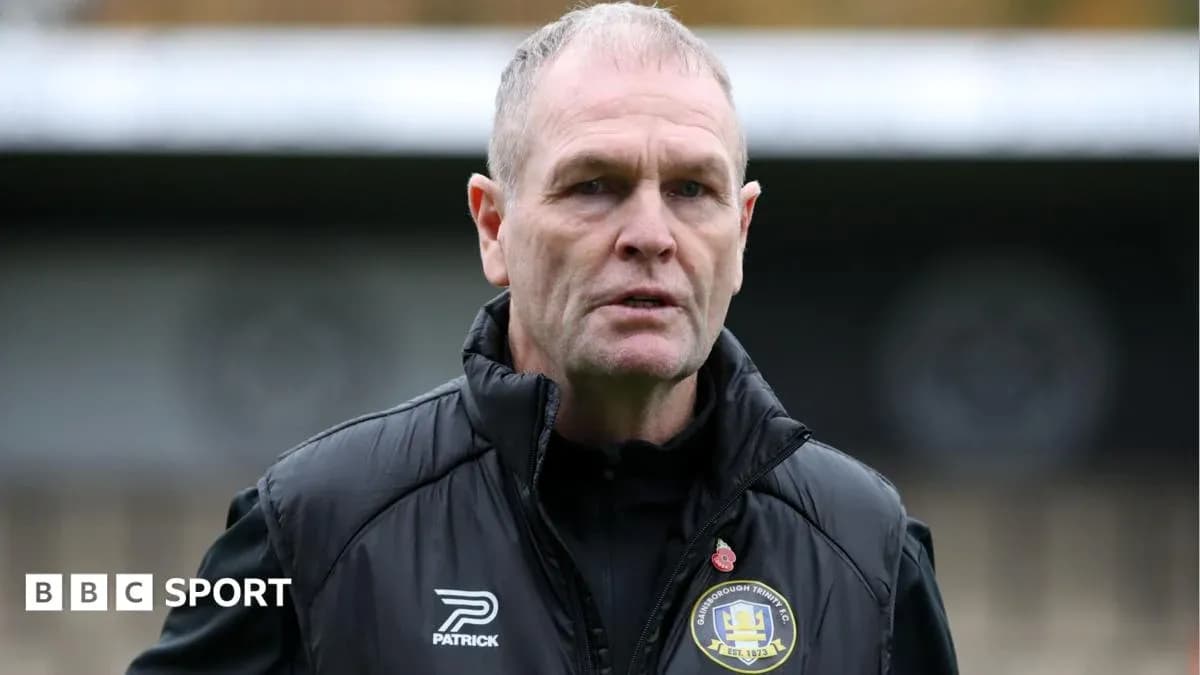 Entrenador de Grimsby Town FC en el estadio Entrenador de Grimsby Town FC en el estadio