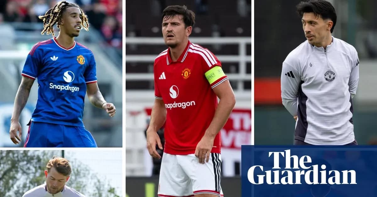 Jugadores de Manchester United en diferentes situaciones Jugadores de Manchester United en diferentes situaciones