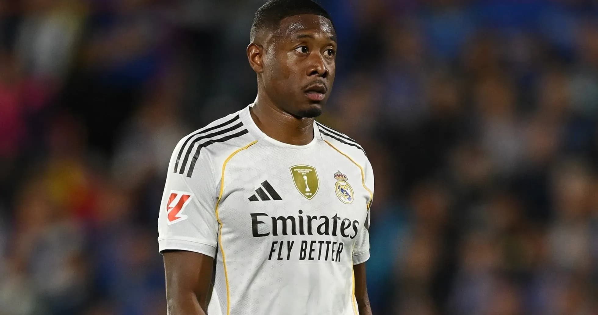 Jugador de Real Madrid en el campo durante el partido Jugador de Real Madrid en el campo durante el partido