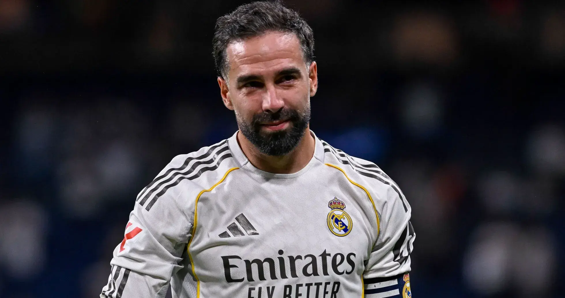 Jugador de Real Madrid en uniforme durante el partido Jugador de Real Madrid en uniforme durante el partido