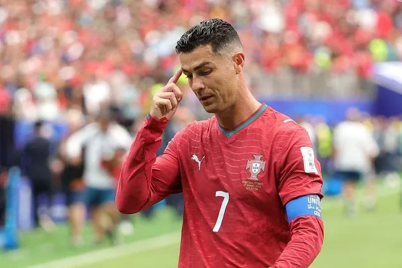 Cristiano Ronaldo durante un partido de fútbol Cristiano Ronaldo durante un partido de fútbol