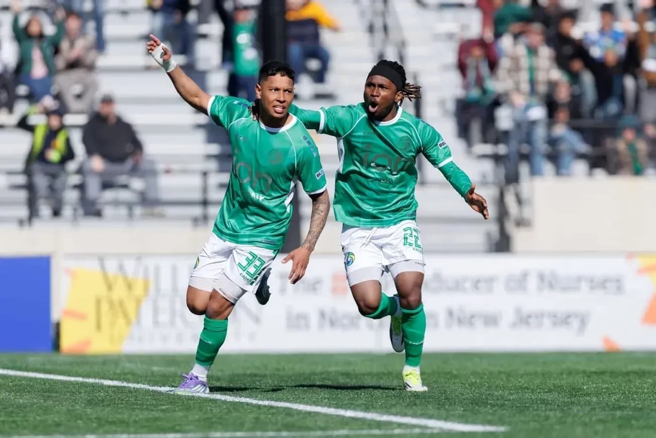 Jugadores del NY Cosmos celebrando un gol Jugadores del NY Cosmos celebrando un gol