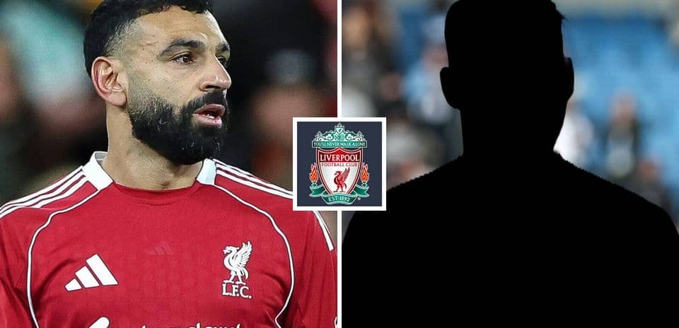 Mohamed Salah en uniforme de Liverpool con fondo oscuro Mohamed Salah en uniforme de Liverpool con fondo oscuro