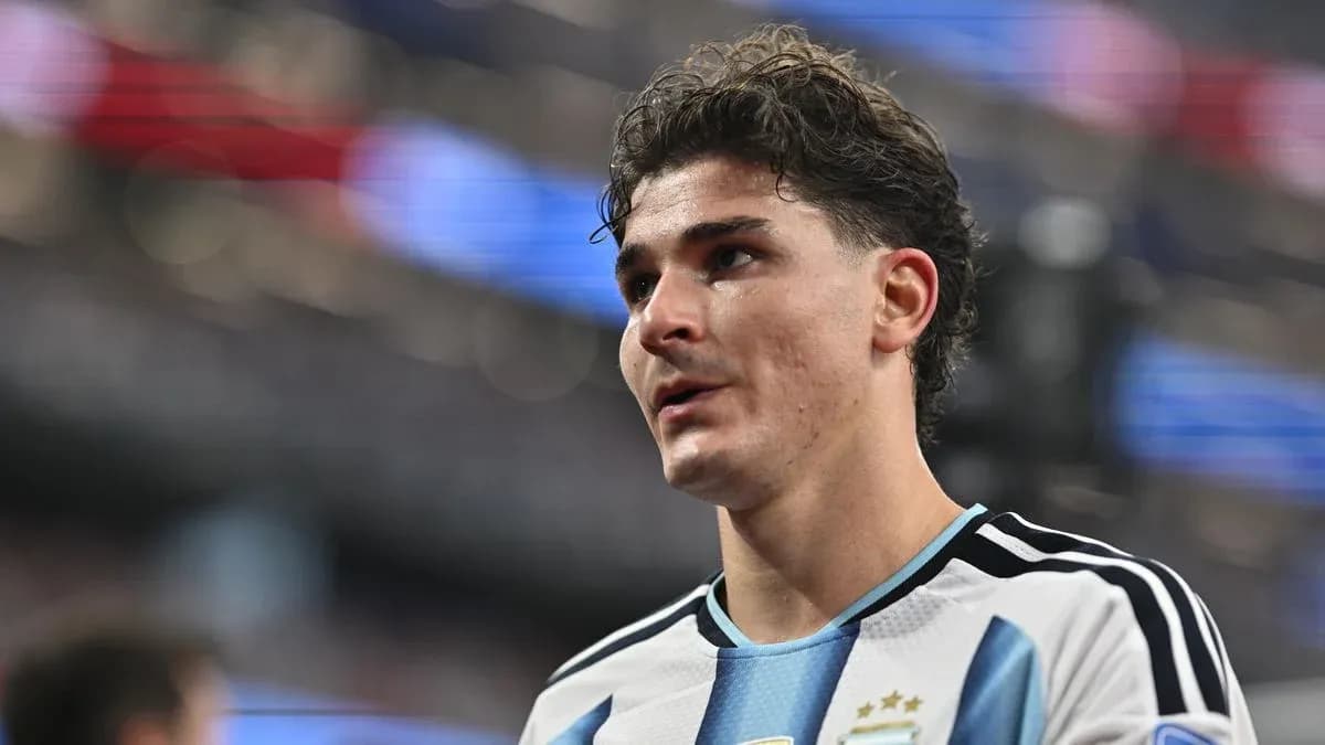 Jugador de Argentina en el campo durante el partido Jugador de Argentina en el campo durante el partido
