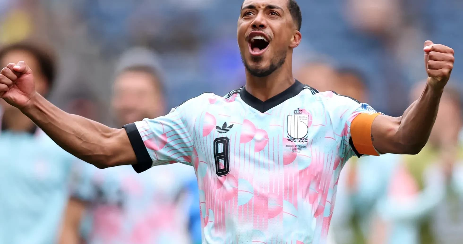Jugador de Bélgica celebrando un gol Jugador de Bélgica celebrando un gol