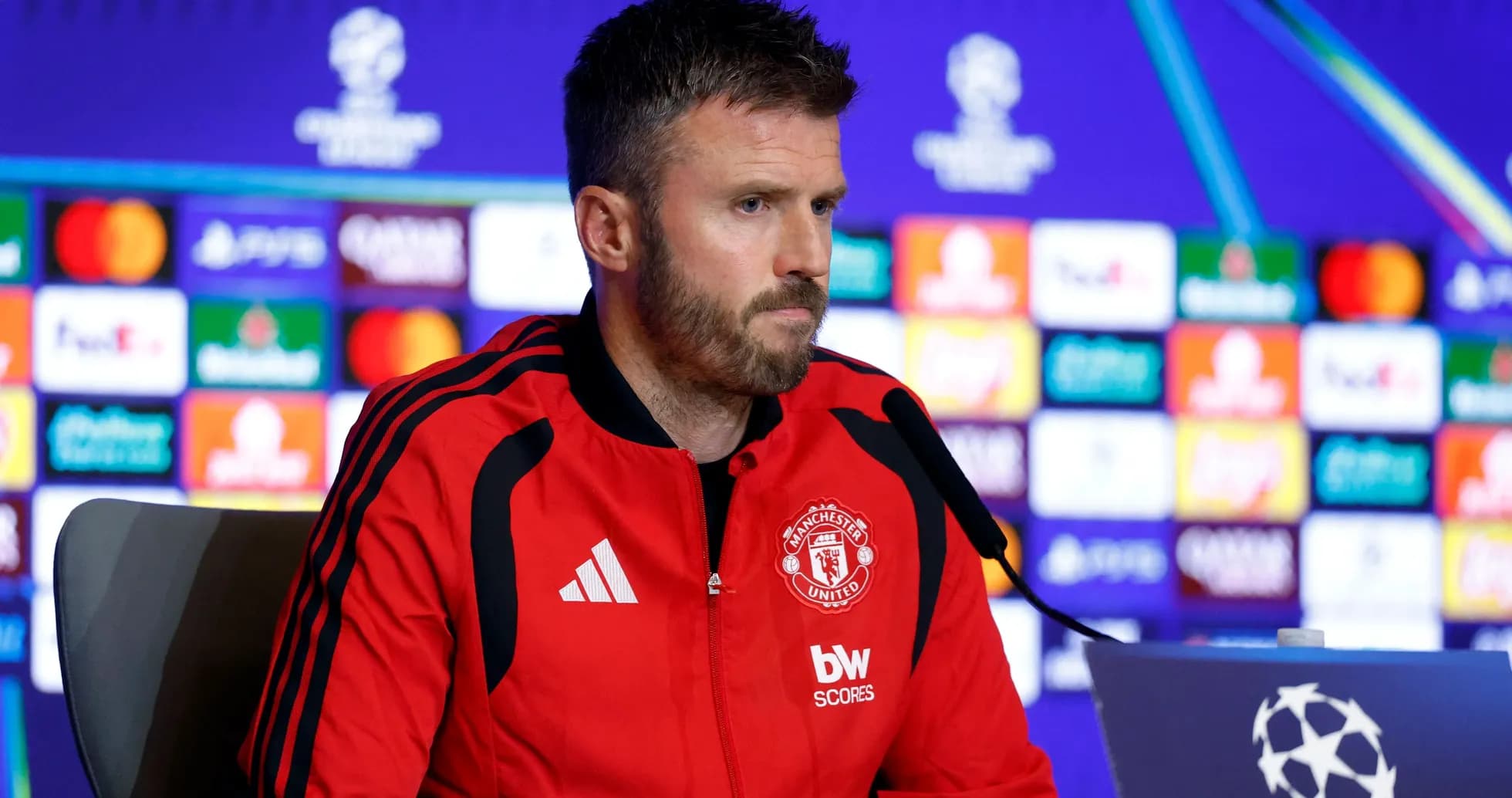 Entrenador de Manchester United en conferencia de prensa Entrenador de Manchester United en conferencia de prensa