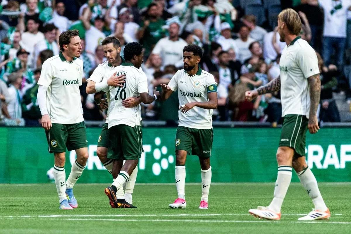 Jugadores de Hammarby FF celebrando un gol Jugadores de Hammarby FF celebrando un gol