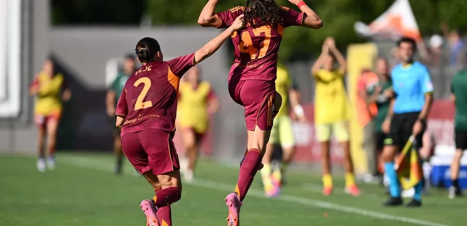 Jugadoras de Roma W celebrando un gol Jugadoras de Roma W celebrando un gol