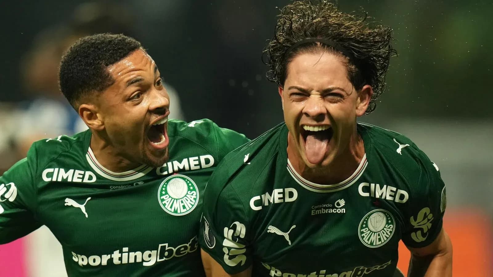 Jugadores de Palmeiras celebrando un gol Jugadores de Palmeiras celebrando un gol