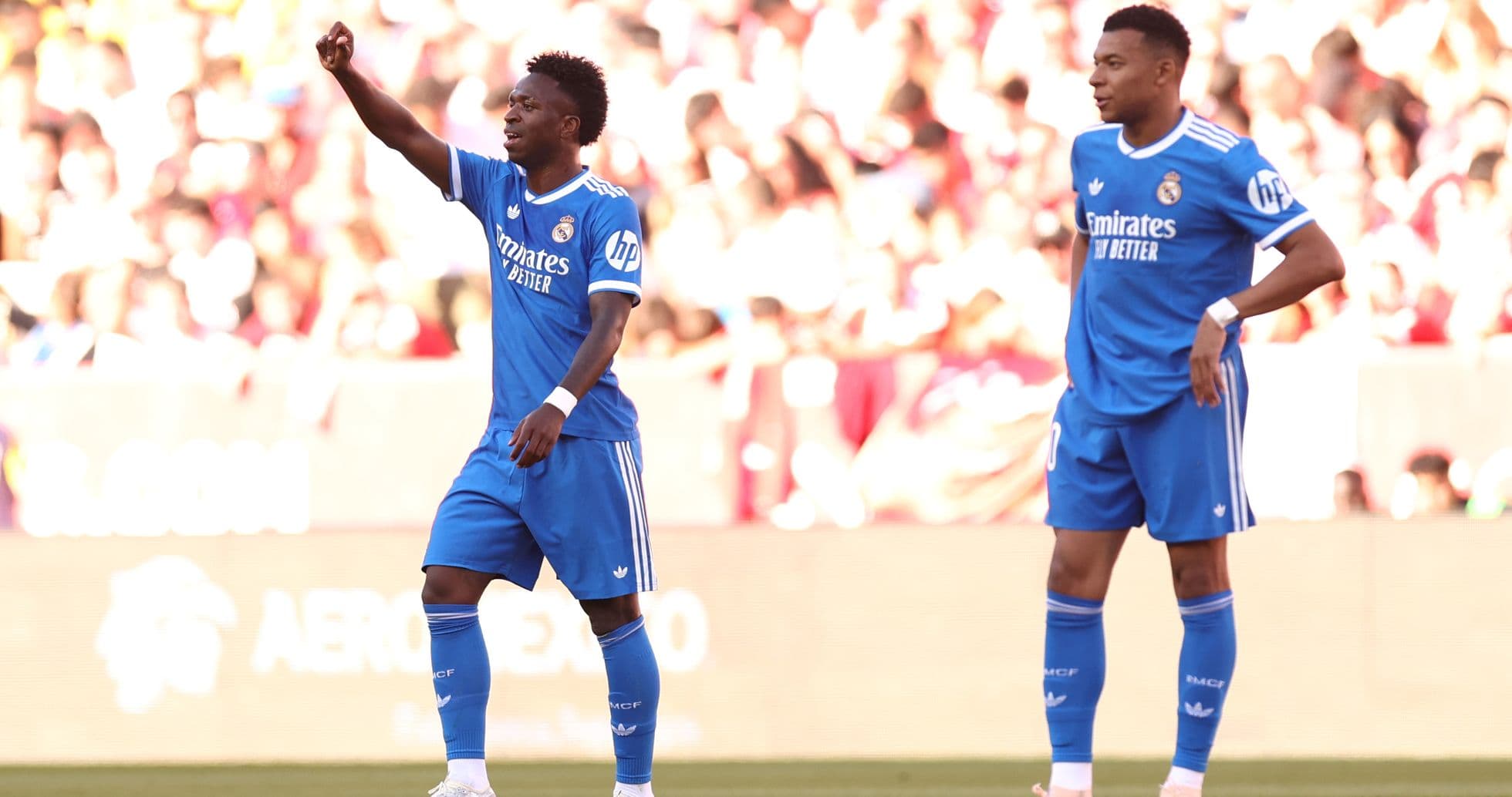 Vinícius y Mbappé en partido de La Liga Vinícius y Mbappé en partido de La Liga