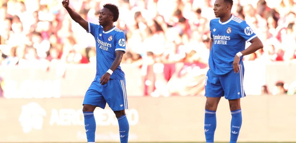 Vinícius y Mbappé en partido de La Liga Vinícius y Mbappé en partido de La Liga