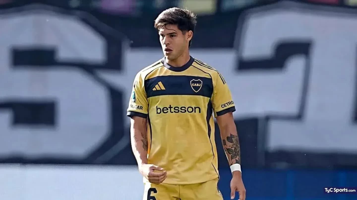 Jugador de Boca Juniors en acción durante el partido Jugador de Boca Juniors en acción durante el partido