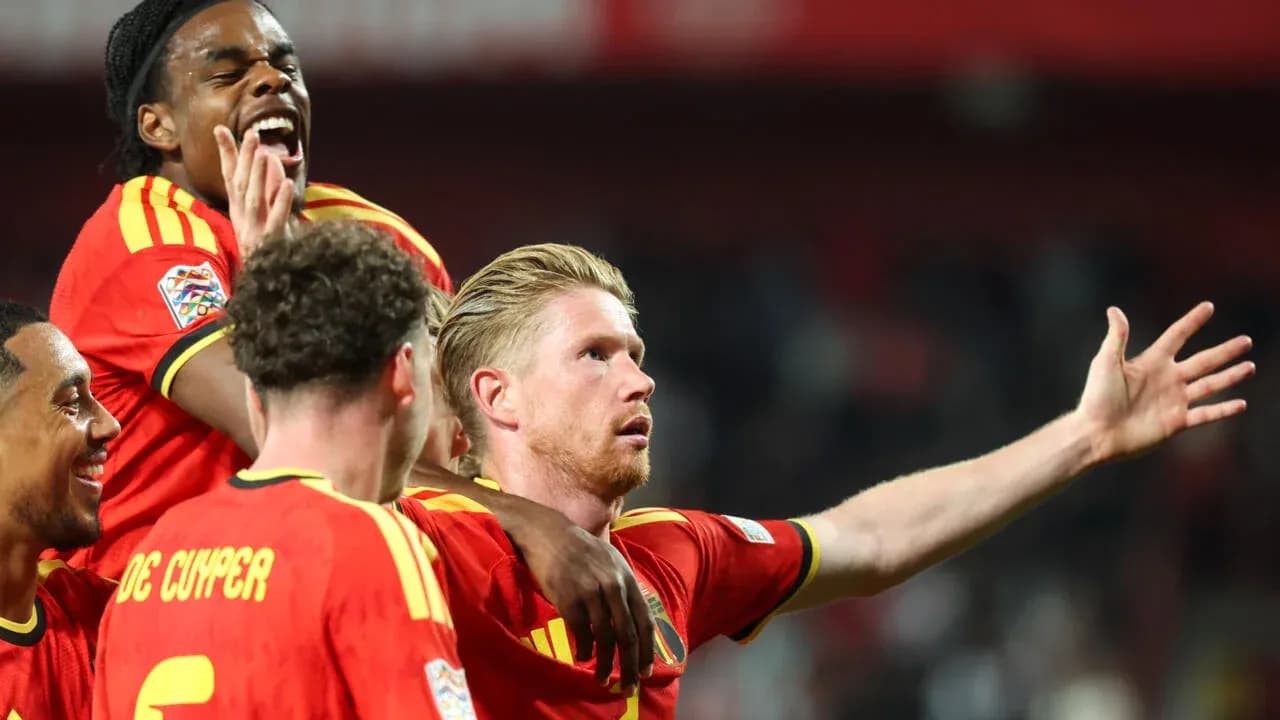 Jugadores de Bélgica celebrando un gol en partido Jugadores de Bélgica celebrando un gol en partido