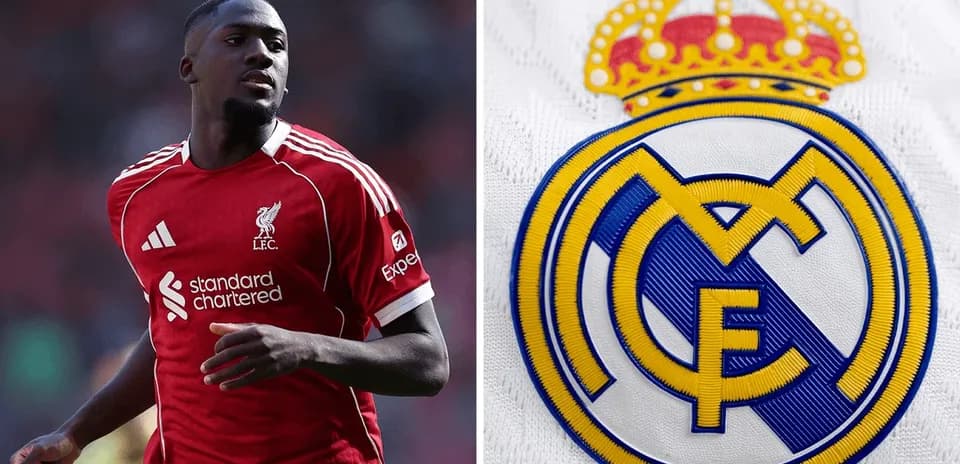 Jugador de Liverpool y escudo del Real Madrid Jugador de Liverpool y escudo del Real Madrid