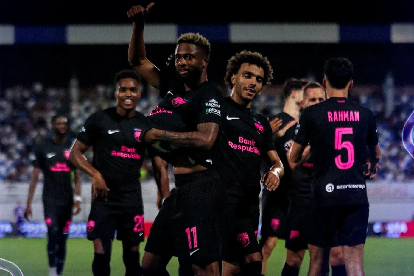 Jugadores de Sabah FA celebrando un gol Jugadores de Sabah FA celebrando un gol