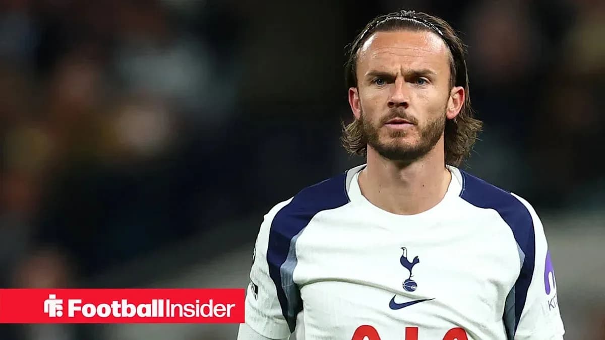 Jugador de Tottenham en el campo durante el partido Jugador de Tottenham en el campo durante el partido