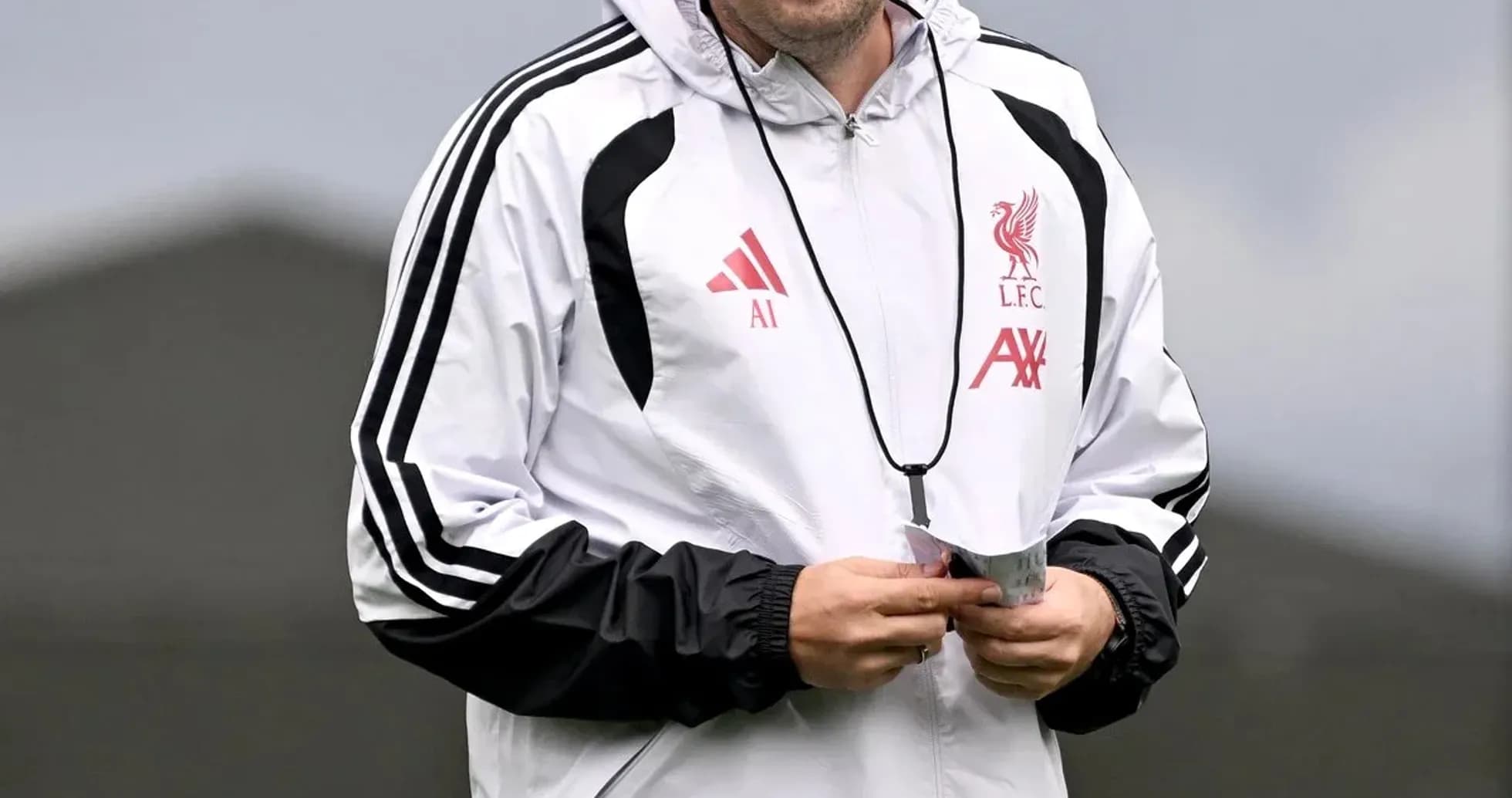 Entrenador de Liverpool en la sesión de entrenamiento Entrenador de Liverpool en la sesión de entrenamiento