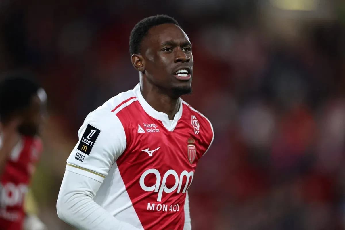 Jugador de AS Monaco en acción durante el partido Jugador de AS Monaco en acción durante el partido