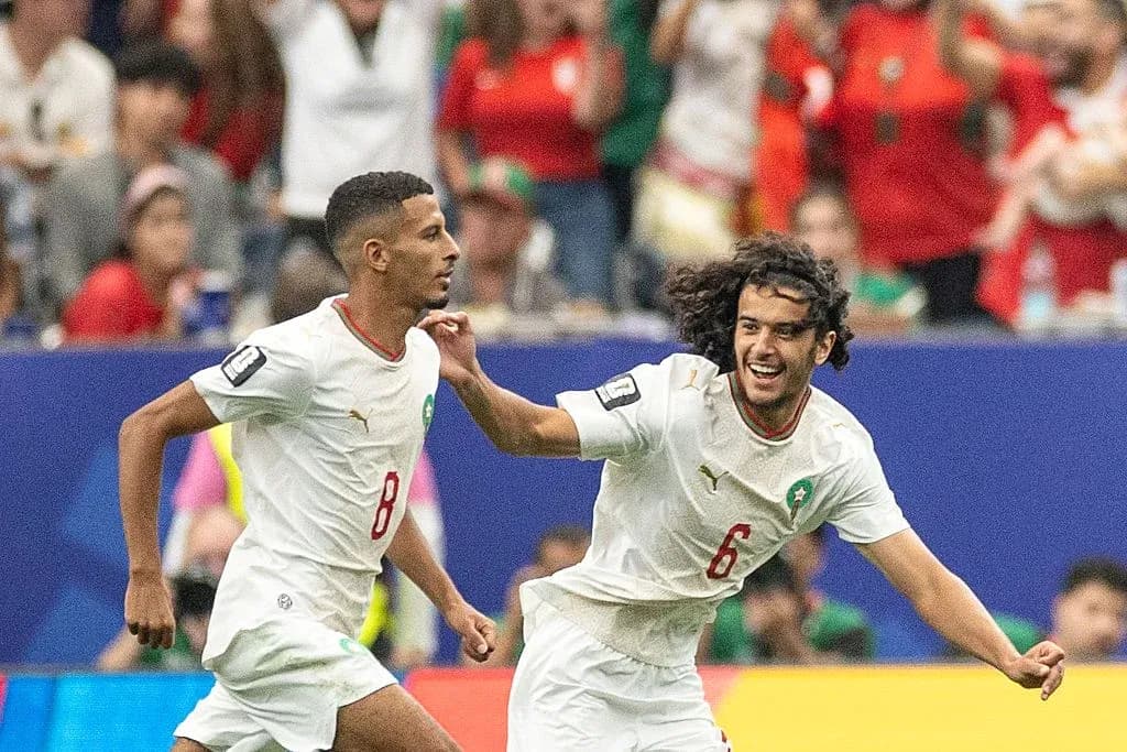 Jugadores de Marruecos celebrando un gol en partido Jugadores de Marruecos celebrando un gol en partido
