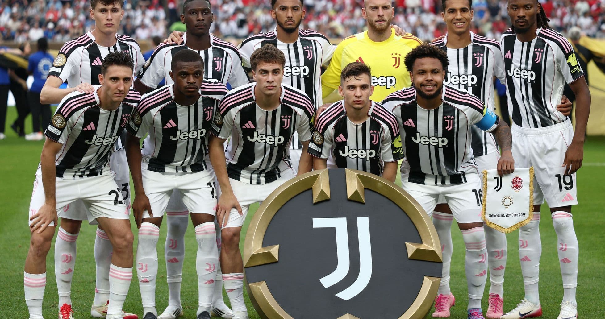Equipo de Juventus posando antes del partido Equipo de Juventus posando antes del partido