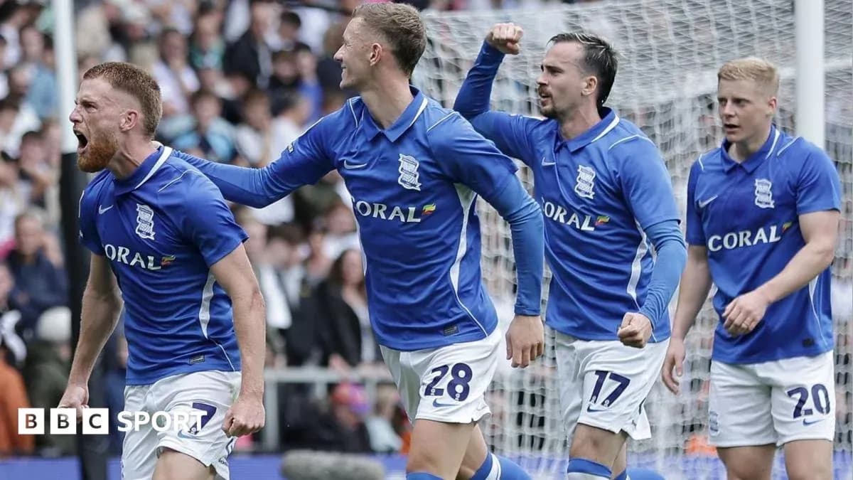 Jugadores de Birmingham celebrando un gol en el partido Jugadores de Birmingham celebrando un gol en el partido