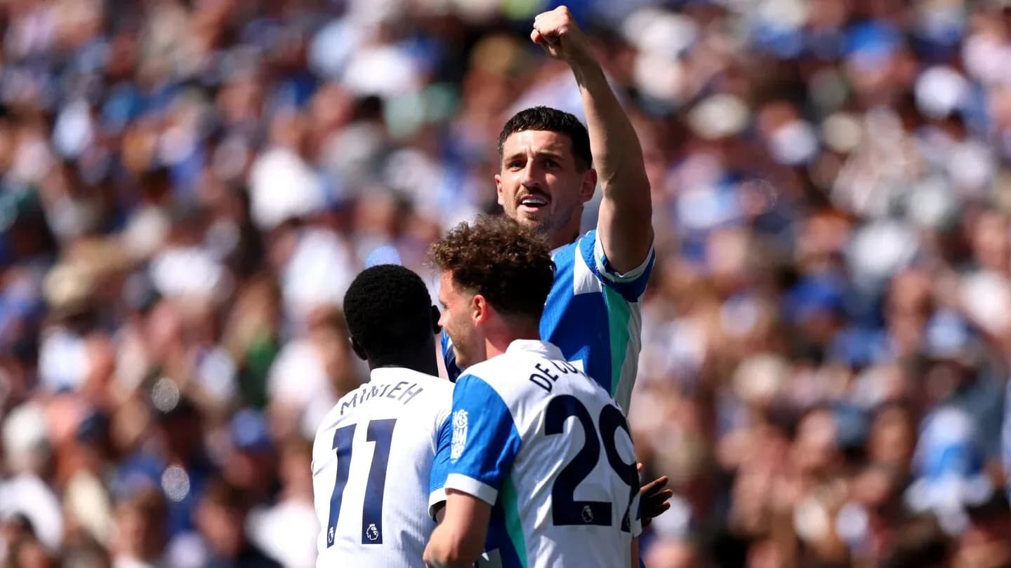 Jugadores de Brighton celebrando un gol Jugadores de Brighton celebrando un gol