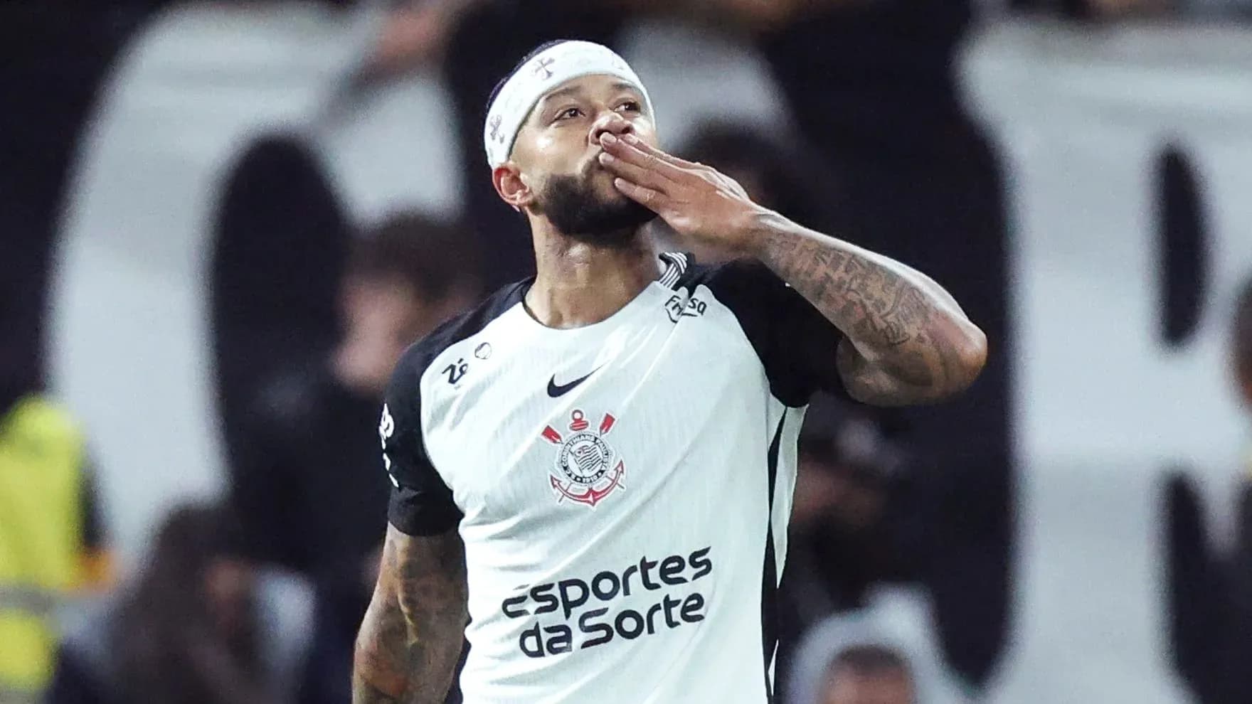 Jugador del Corinthians celebrando un gol con un beso Jugador del Corinthians celebrando un gol con un beso