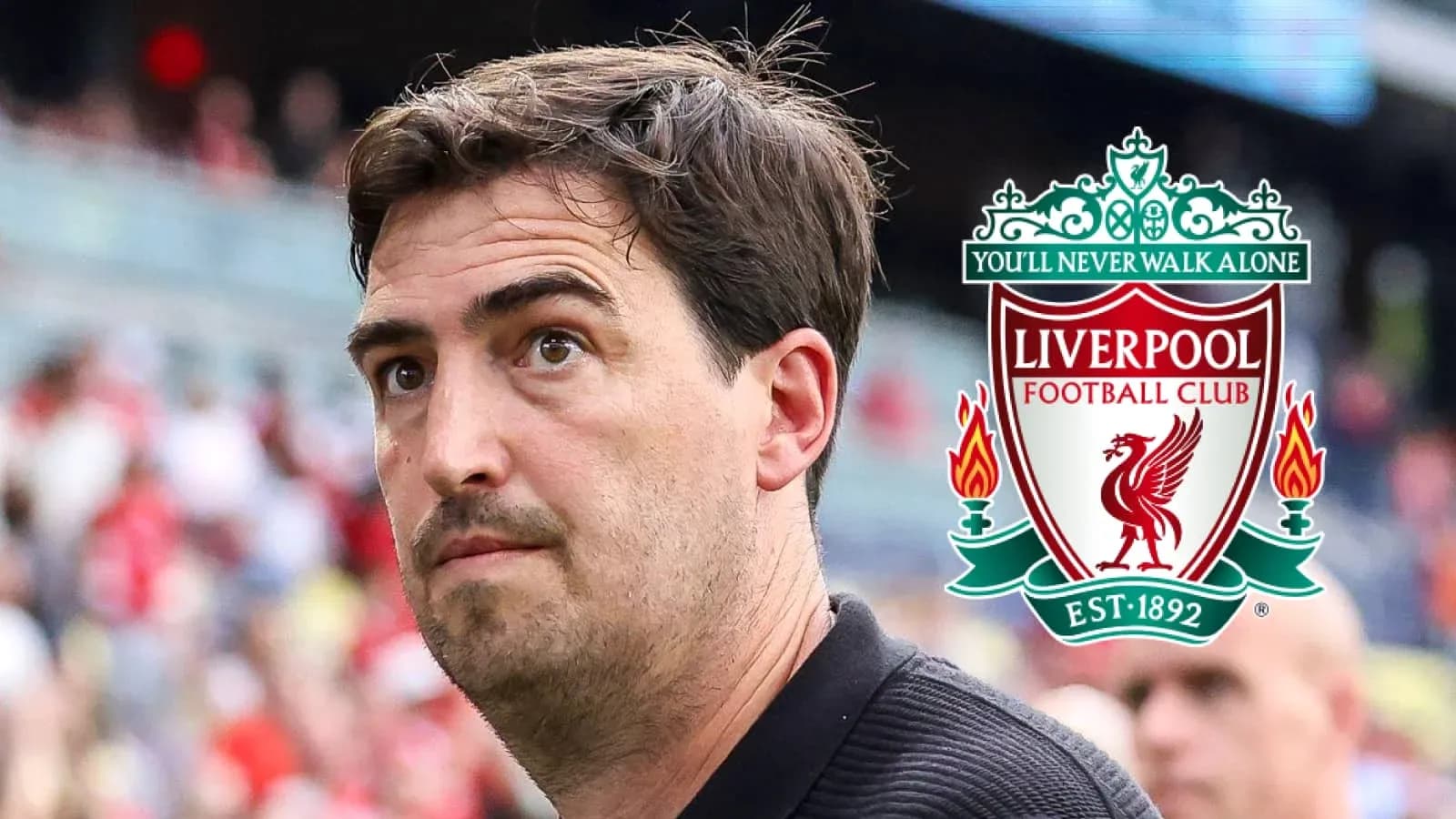 Entrenador de Liverpool en el campo durante el partido Entrenador de Liverpool en el campo durante el partido