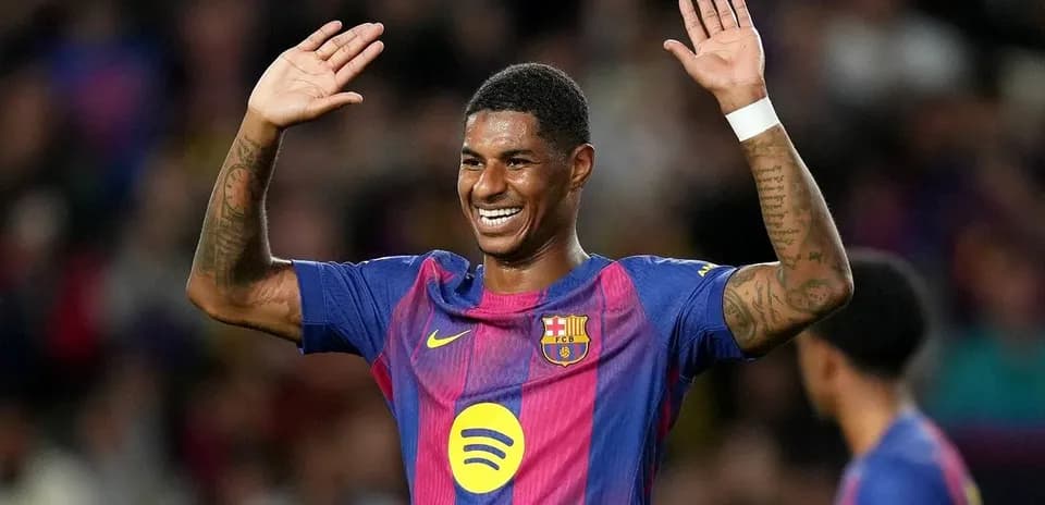 Jugador del Barcelona saludando a la afición Jugador del Barcelona saludando a la afición