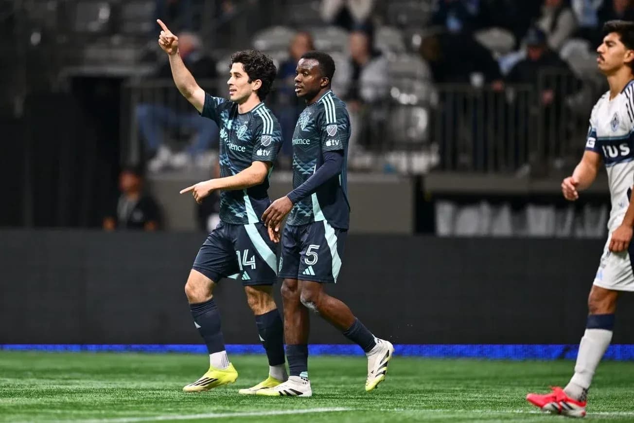 Jugadores del Seattle Sounders celebrando un gol Jugadores del Seattle Sounders celebrando un gol