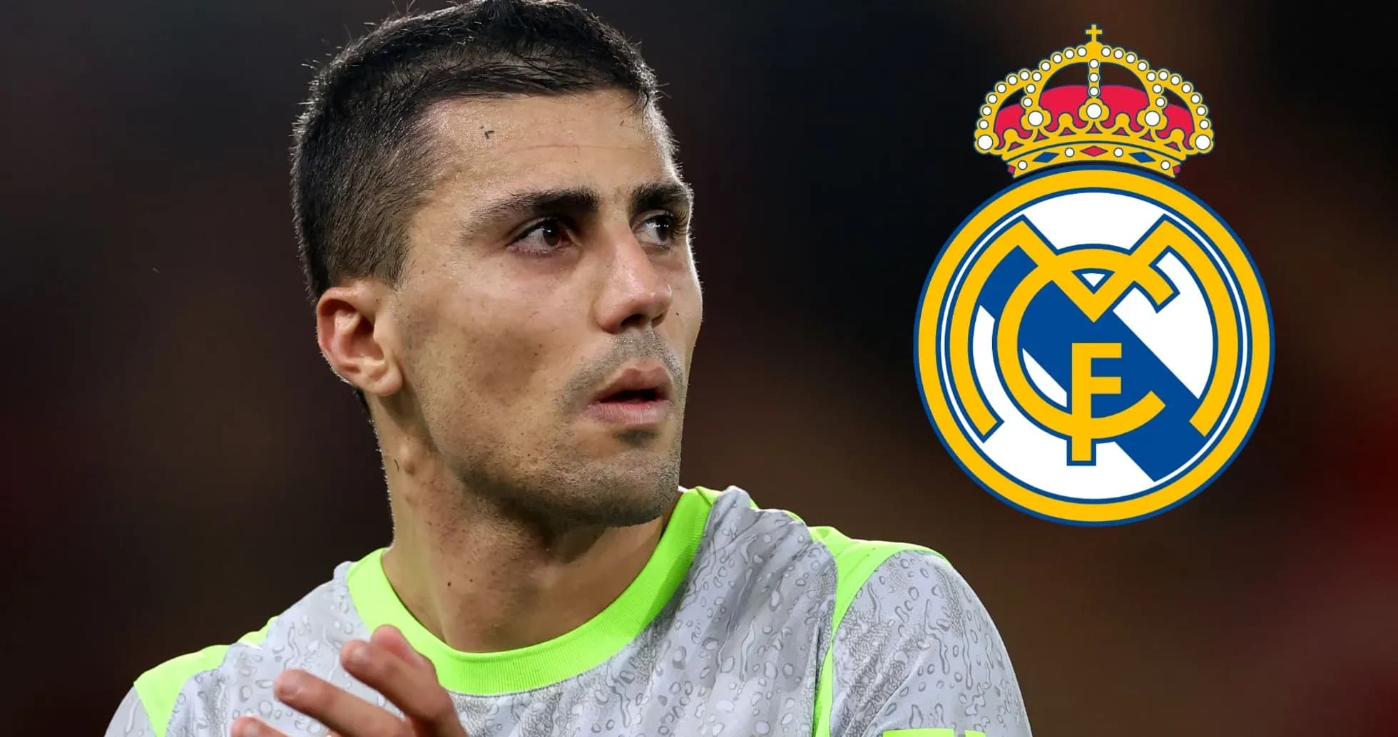 Jugador de fútbol con uniforme y logo del Real Madrid Jugador de fútbol con uniforme y logo del Real Madrid