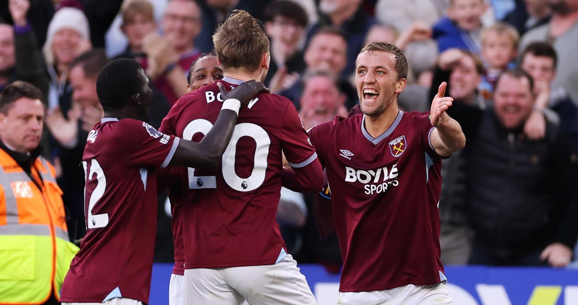 Jugadores de West Ham celebrando un gol Jugadores de West Ham celebrando un gol