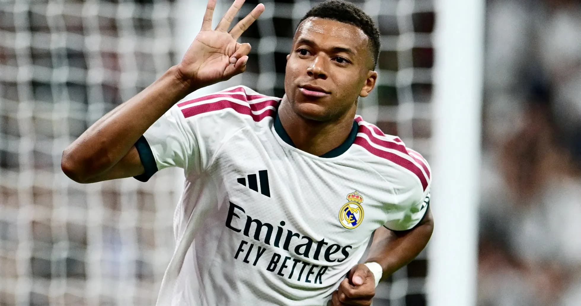 Kylian Mbappé celebrando un gol para Real Madrid Kylian Mbappé celebrando un gol para Real Madrid