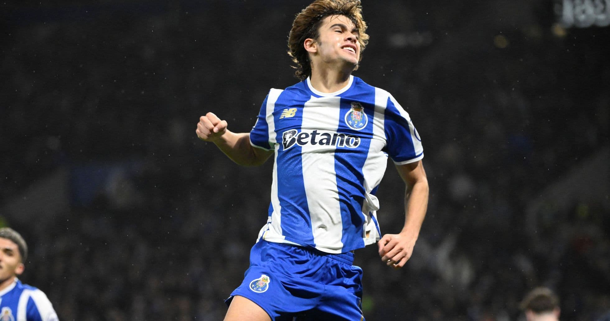 Roma está a punto de fichar al extremo Rodrigo Mora del Porto por 25 millones de euros con cláusula de 120 millones Roma está a punto de fichar al extremo Rodrigo Mora del Porto por 25 millones de euros con cláusula de 120 millones
