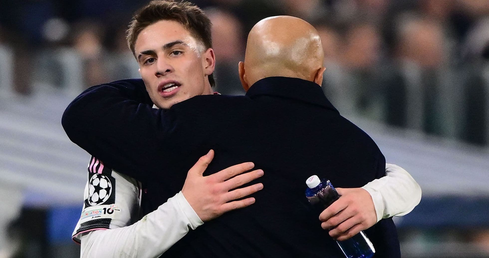 Luciano Spalletti compara a Kenan Yildiz con Khvicha Kvaratskhelia por su talento ofensivo Luciano Spalletti compara a Kenan Yildiz con Khvicha Kvaratskhelia por su talento ofensivo